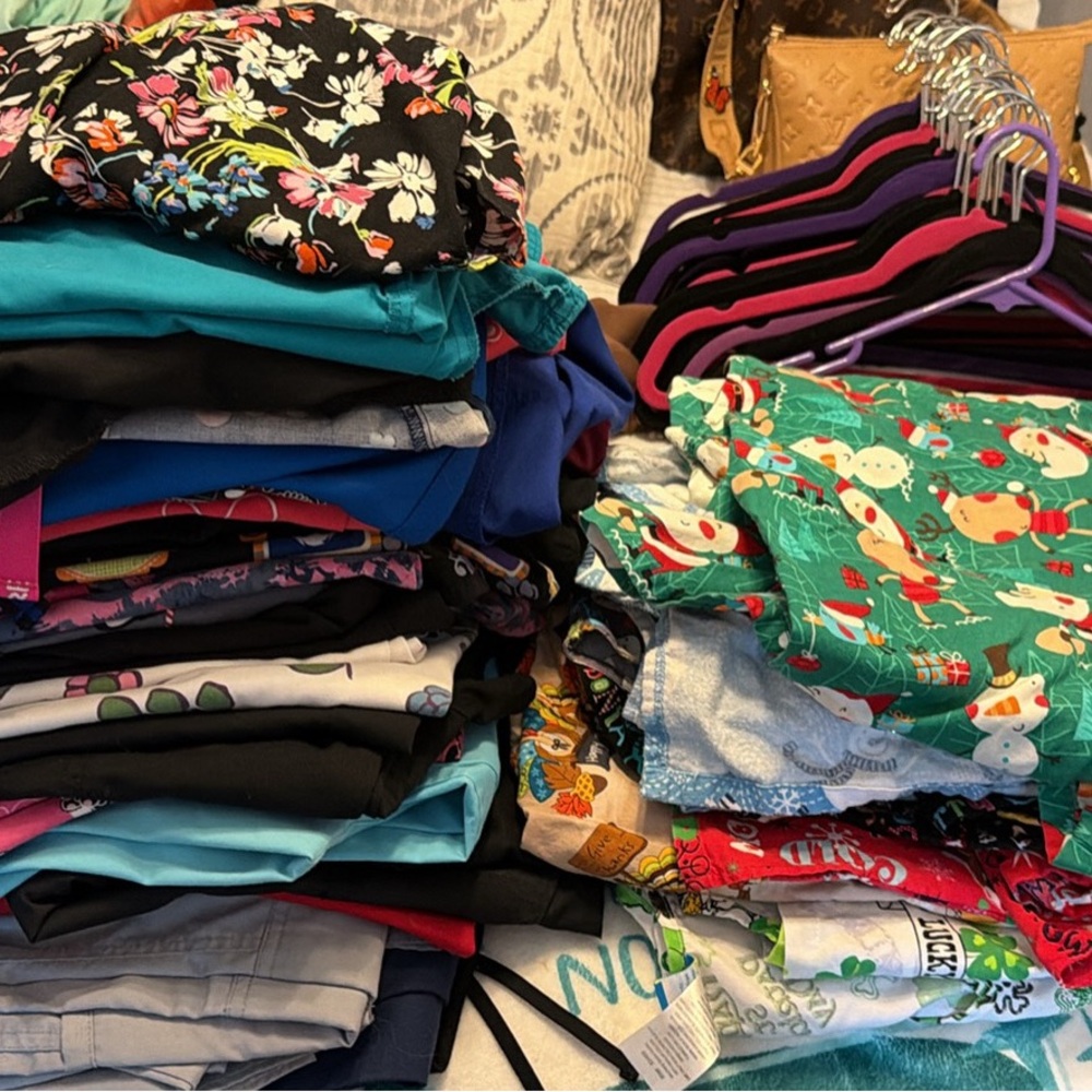 Kids' Green Holiday Print Top - Unbranded